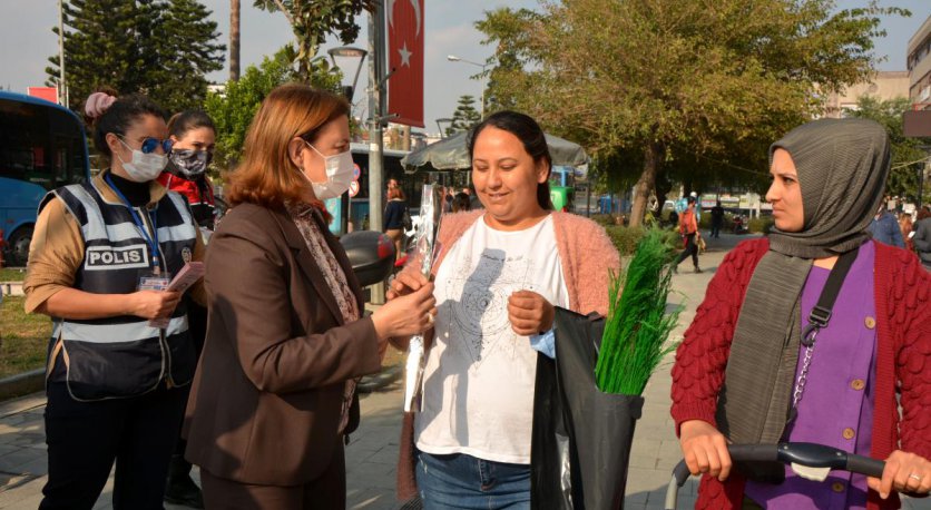 Kadına yönelik şiddetle mücadele günü Hatay'da kutlandı